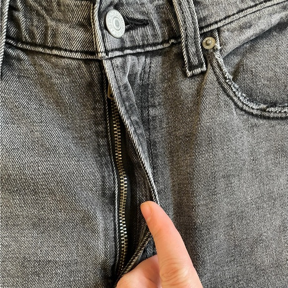 Abercrombie & Fitch The Ankle Straight Ultra High Rise Jeans - Picture 3 of 14